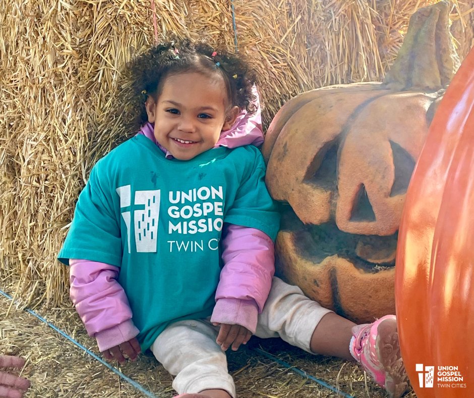 ugmtc's tweet image. 🎃 It’s National Pumpkin Day! Check out these cute pumpkins who went on a field trip to Pinehaven Farm!

#ChildDevelopmentCenter #NaomiFamilyProgram #UGMTC #NationalPumpkinDay