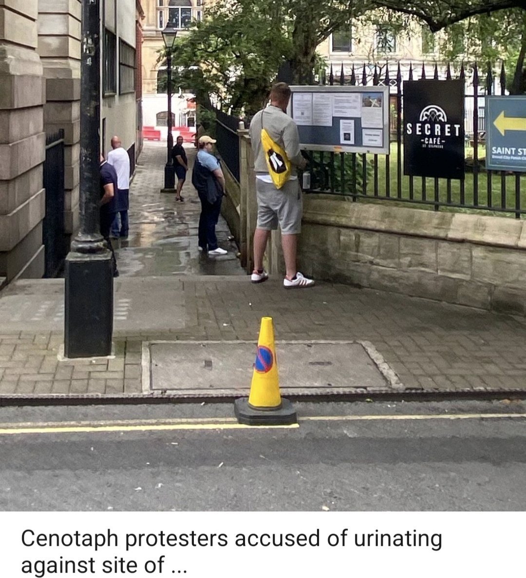 DrStrangetwit's tweet image. My thoughts with the cleaners of London, who have to deal with the fact that so many of SSteven Yaxley-Lennon's fans specifically decide to urinate on churches, memorials and cenotaphs 😢