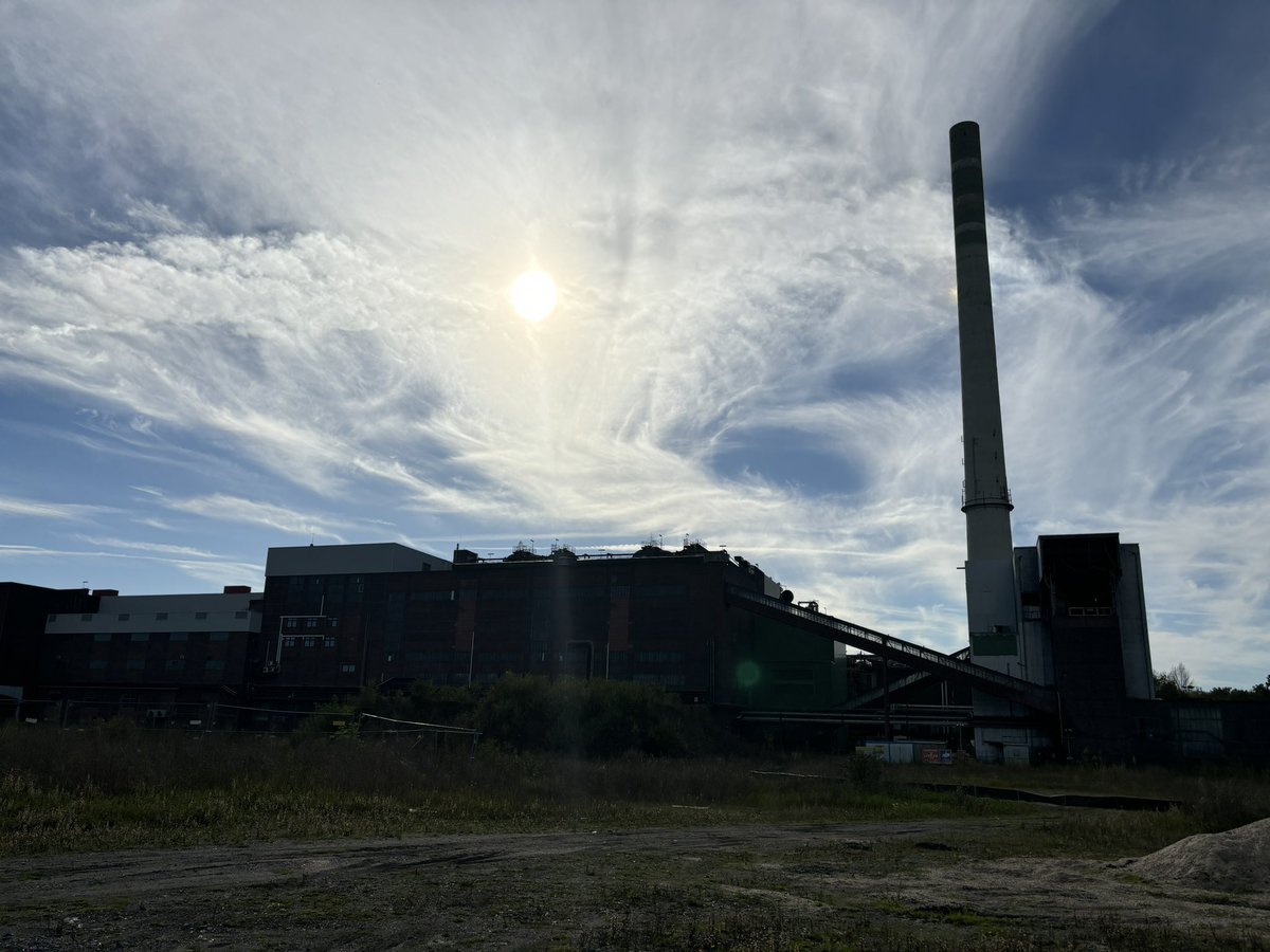 ✅ Vom Bergbau zum modernen Hight-Tech &amp; Green-Tech-Quartier: Land &amp; Bund fördern die Entwicklung des ehemaligen Bergwerks General Blumenthal &amp; des Kraftwerks Shamrock in Herne. Ministerin @monaneubaur: „Von diesem Projekt profitiert die ganze Stadt. Herne zeigt wie es geht!“ 🚀