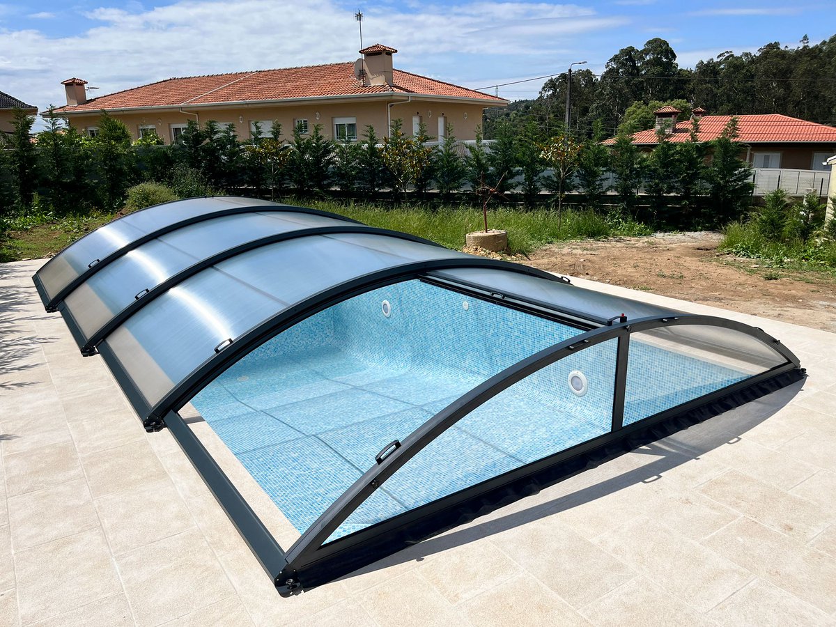 Tecnyvan's tweet photo. Tenyvan, empresa líder en soluciones innovadoras para espacios exteriores, ha finalizado recientemente un ambicioso proyecto en la vibrante ciudad de Oporto, Portugal. 
https://t.co/PC48CfTisP https://t.co/OjL8u5hars