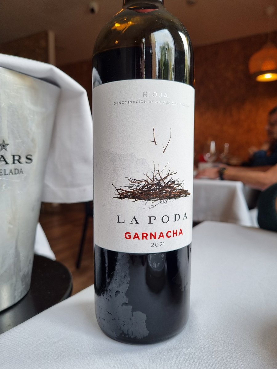 También allende la M-30, tenéis un valor seguro <a href="/tierradbarros/">Tierra de Barros</a> muchos años en Alcobendas y en Sanse dando bien de comer (y de beber) a todo aquel que se acerca por sus dominios.