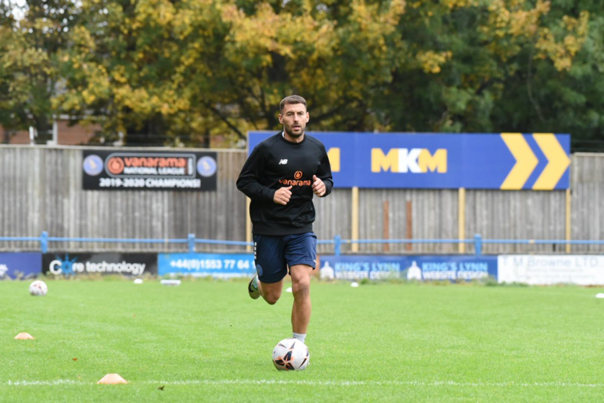 A welcome sight for Linnets fans as <a href="/JonoMargetts/">Jonathon Margetts</a> continues his road to recovery from injury. 📷 <a href="/Smudgerlinnet/">Smudger</a>