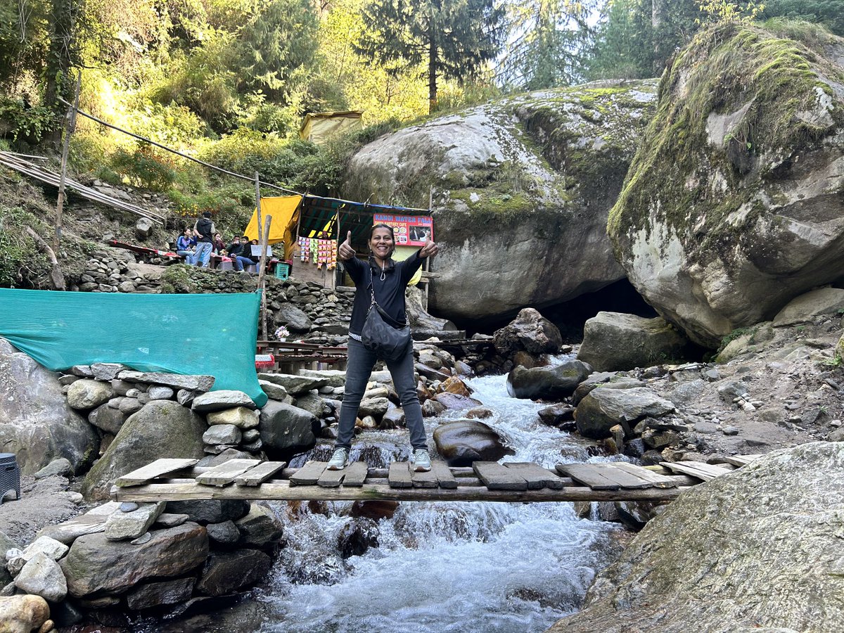 theakhilvaidya's tweet photo. @FGCTweets offsite at #Manali #Katrain #UpadhyayCottage #SajalWaterfall #NaggarCastle https://t.co/tC0vEVySmY
