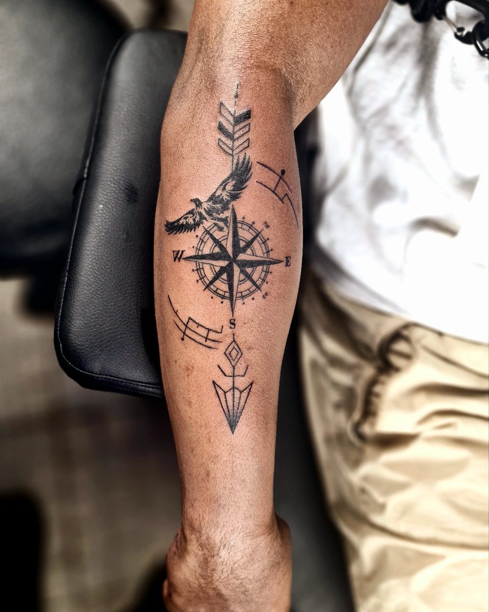 MwandamaGift's tweet photo. "Taking flight in the right direction! 🦅✨ Compass and eagle tattoo symbolizing guidance, freedom, and purpose. Stay true to your path. #BlackFlameInk"

#EagleTattoo #CompassTattoo #TattooDesign #TattooArt #BlackFlameInk #MalawiInk #LilongweTattoo #ForearmTattoo #FreshInk https://t.co/UhpTkttB5k
