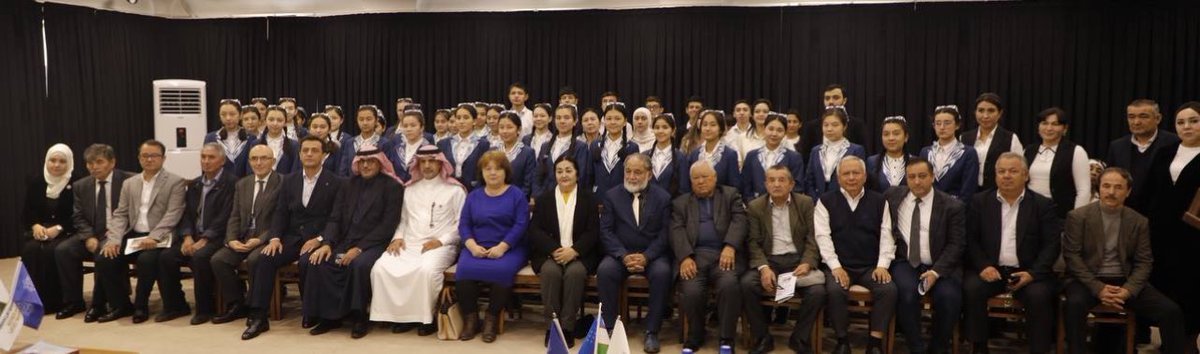 drmajedat's tweet image. لقاء معرفي في مدرسة/عبدالله قادري الإبداعية
(العلاقات الأدبية: الأوزبكية/العربية)
وتم تدشين عدة كتب تم ترجمتها من الأدب الأوزبكي إلى العربية
بمشاركة اتحاد كتاب أوزبكستان وعدد من الأدباء والشعراء والطلاب
@UzbekEmb_riyadh
@KSAembassyUZ 
@M_CIARS