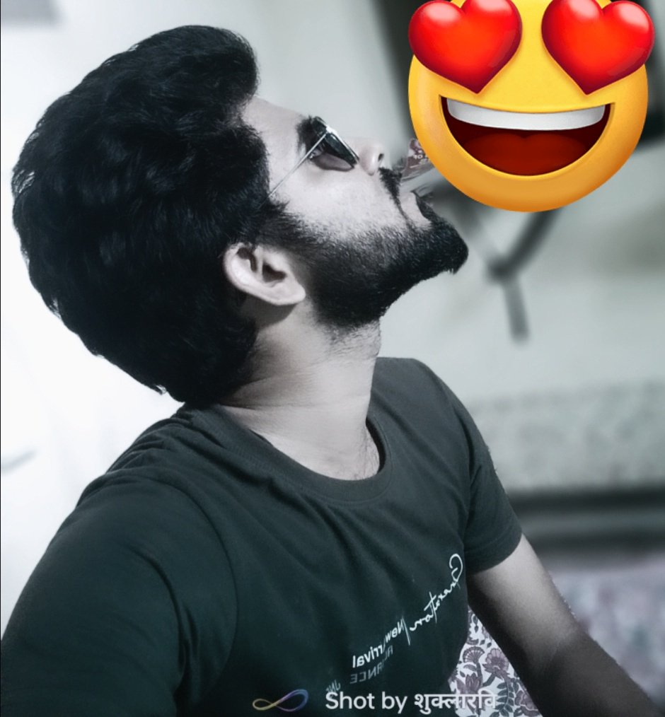 shukla_54's tweet photo. Half Face of the mood 
Qt Ur #Half_Face🤗❣️ https://t.co/A2CXQnE2Bb