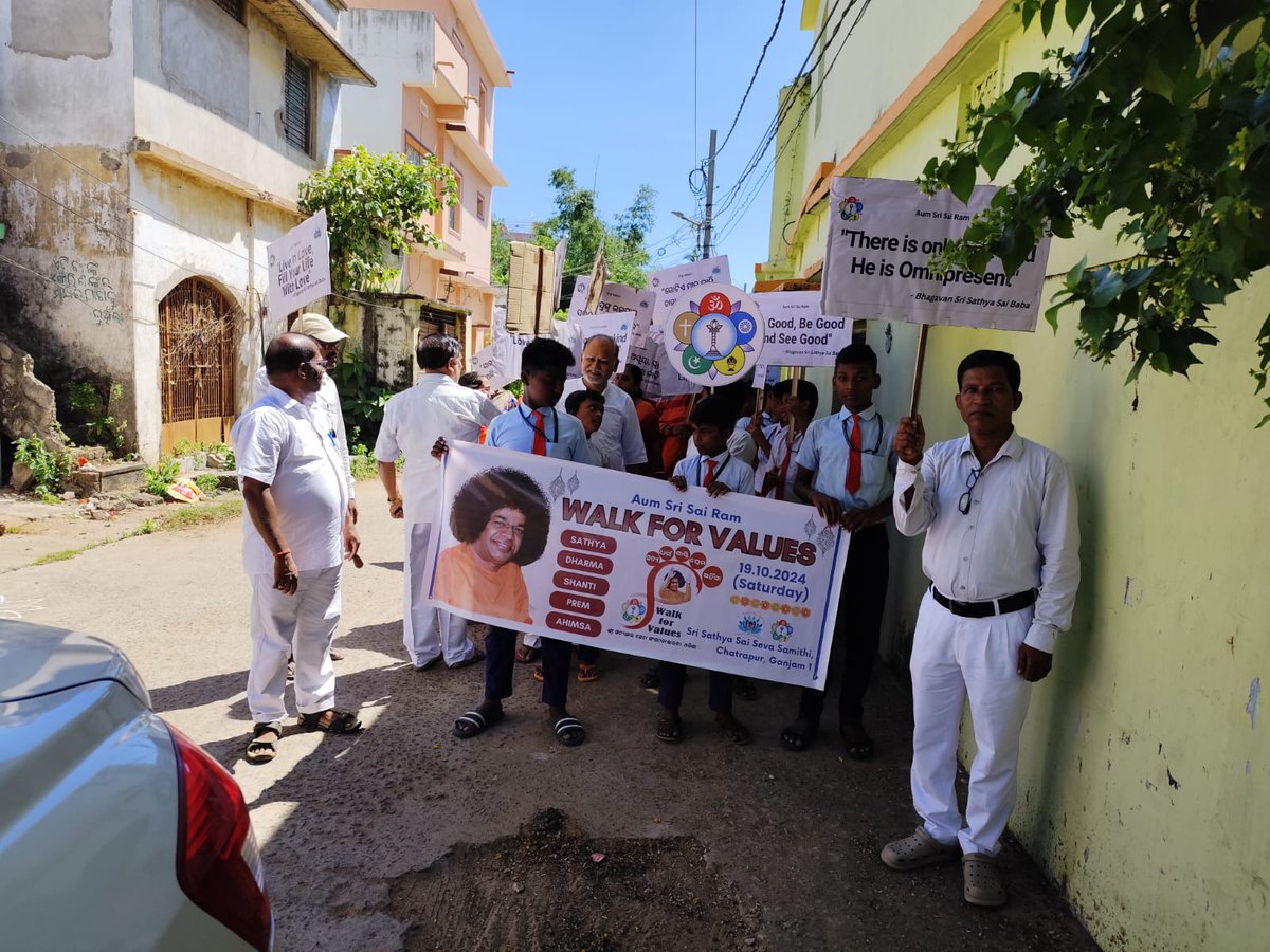 sathyasaiodisha's tweet photo. Loving Sairam..
With the Blessings of Sri Sathya Sai Baba, On 20th October 2024, five Samithis of Ganjam-1 Sai District organized "Walk for Values" rallies in their respective areas on the occasion of Swami's Avatar Declaration Day.
#Avatardeclarationday
#Ganjam1
-Media Team https://t.co/LV1wUyJvyR