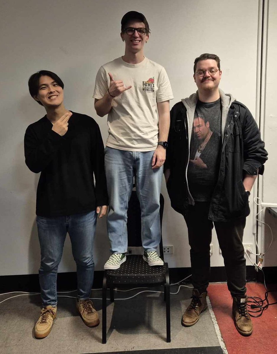 AlbinoSkittles's tweet image. QLD October Ranbats TEKKEN 8 Top 3!!!,!,!,!!:

🥇 Subject, middle. (@Subject000016)
🥈 REST, left. (@Rest48148921)
🥉Supa Solja, right.
(@dasupasolja)

Thanks to everyone that came out, hope you all had fun!

#tallestmaninthephillipines
#deported #thatpricksfacewhenhesawthegyatt