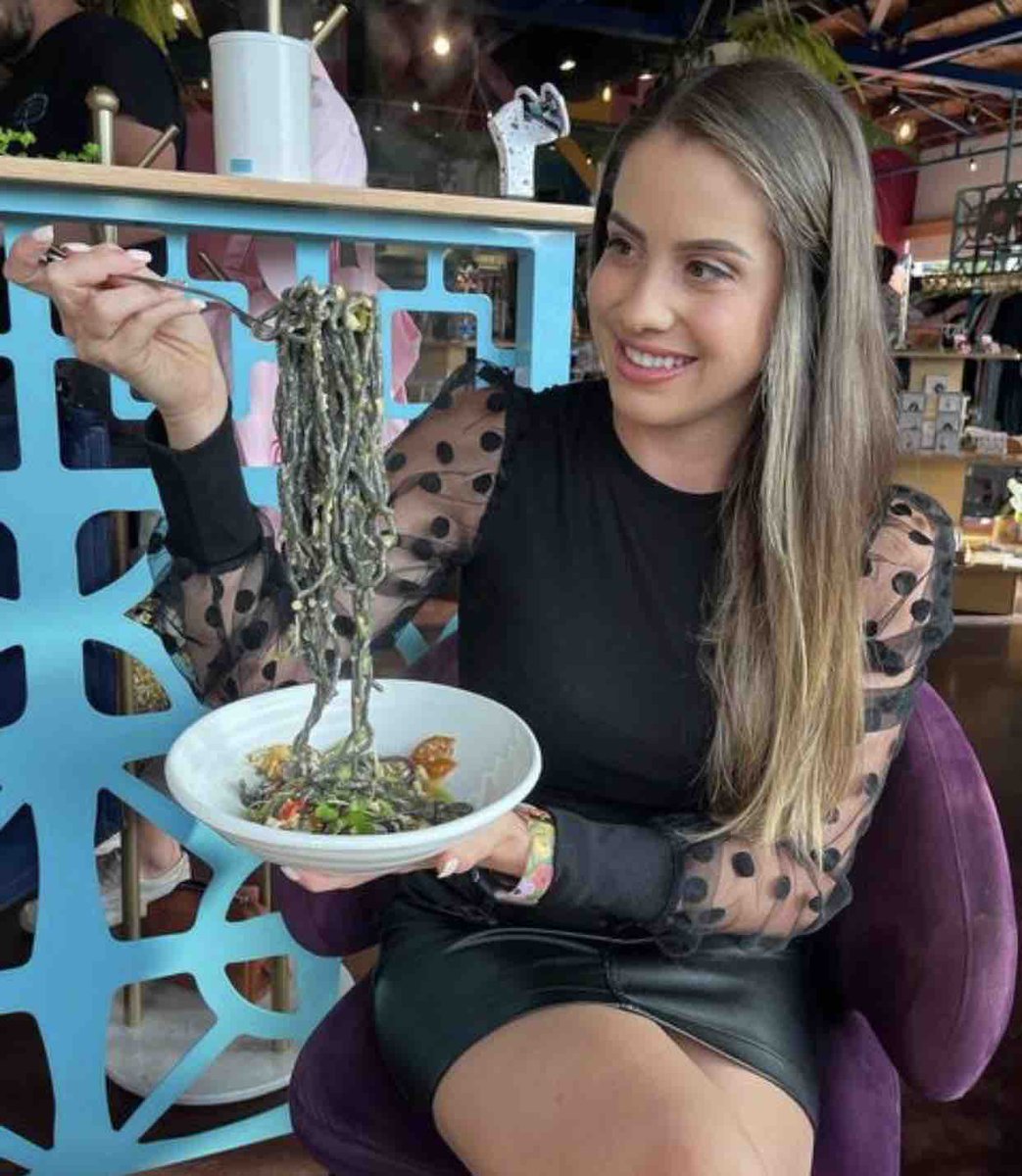 Anytime is a great time for #pasta time. Don’t you agree? 💁🏼🍜😏 What's your favorite place in #CentralFlorida to grab a delicious dish of hot #noodles?

(📷: @cheatdayorl on IG.)