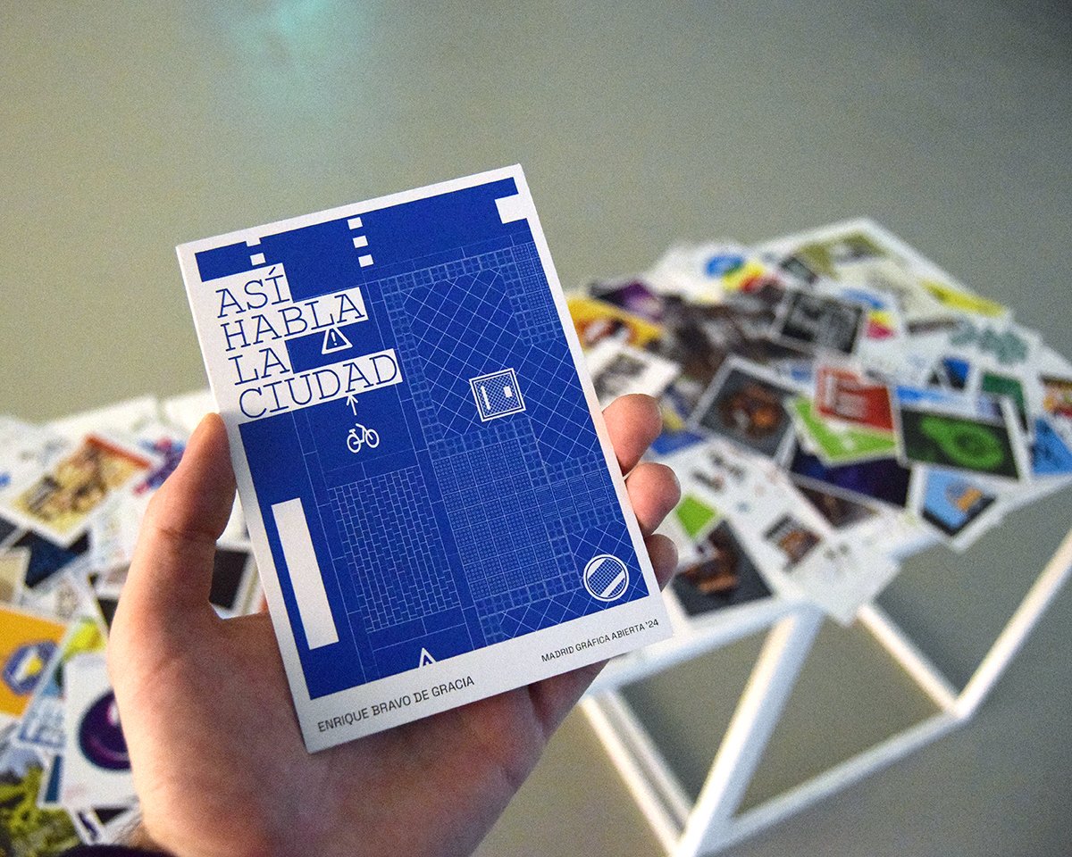EBdG_'s tweet photo. Expo: “#AsíHablaLaCiudad” de #MadridGráficaAbierta
·
Sala de exposiciones, planta -1
Facultad de BB.AA, UCM
Hasta el 11/11/24
·
·
#DiseñoGrafico #GraphicDesign #Design #Poster #PosterDesign #ForoPorMadrid #AyuntamientoDeMadrid #Madrid #IberoaméricaDiseña #UCM #BellasArtesUCM https://t.co/Ctx3mvC0Ph