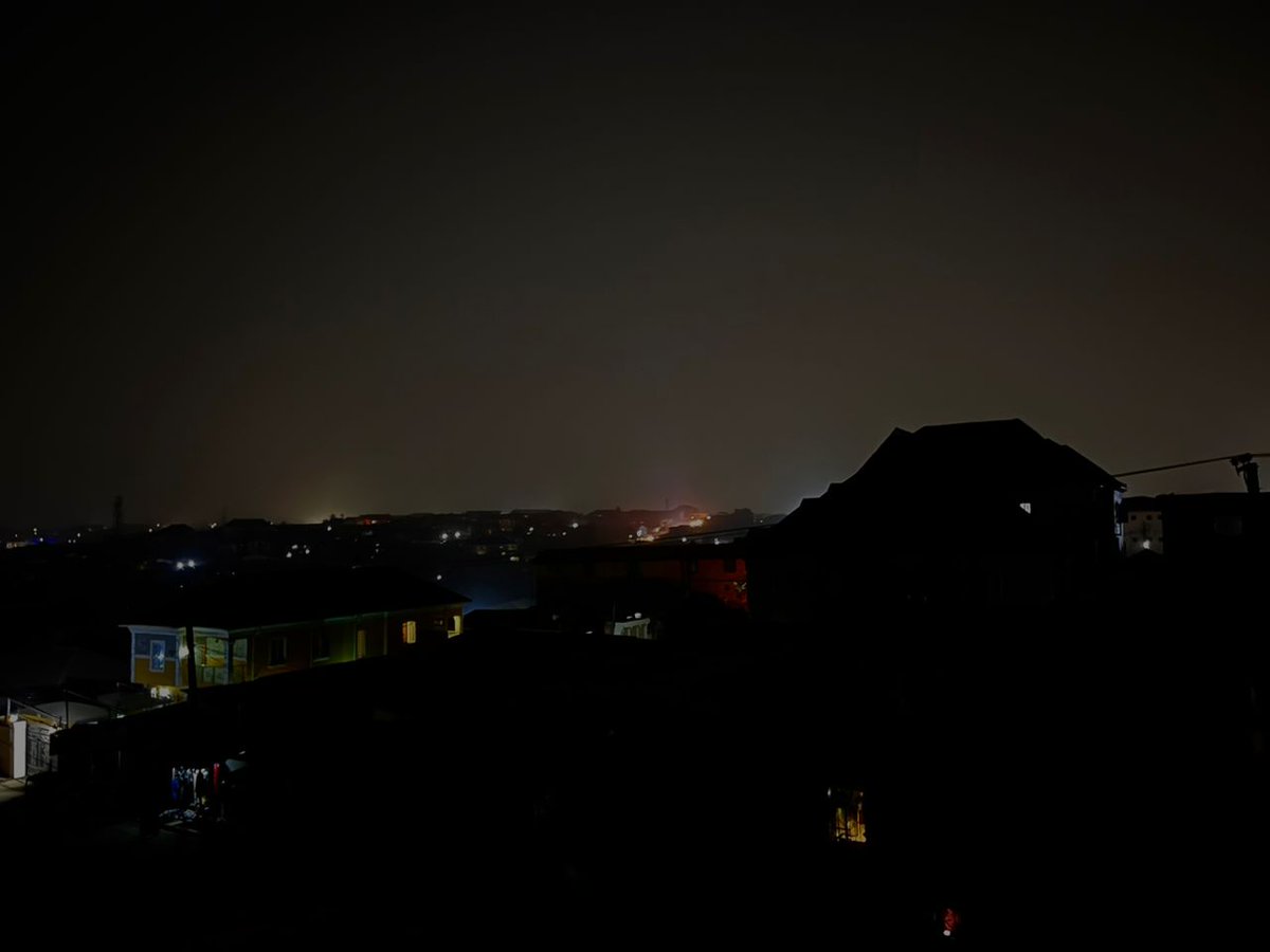 SaiduShehu17's tweet photo. North is totally dark. https://t.co/WZhrTjDFVV