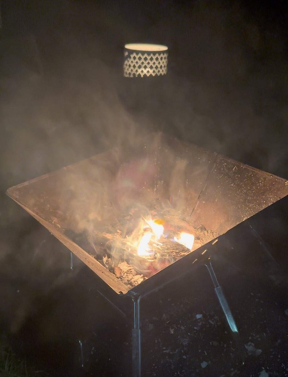 cococafe_295772's tweet image. 炎に癒され
このあといつもの神域へ
早く雲が晴れますように

#localguide
#retreat