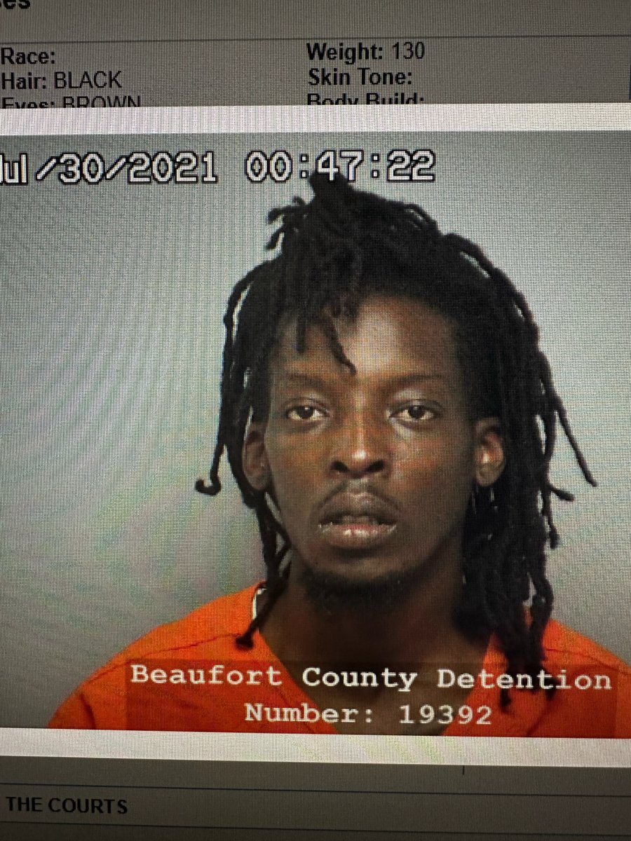 SavPolice's tweet photo. SPD is seeking the public's help in locating Deshaun Johnson and Angelique Robinson. They are suspects in an aggravated assault/shooting incident earlier this month.  If you have any information about their whereabouts please call CrimeStoppers at 912-234-2020 https://t.co/kzu3qBB75o