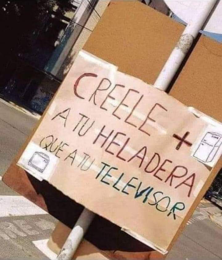 RojoCaballero2's tweet photo. Si no llegas a fin de mes...
#Avivate
#NoPodesVotarAlaDerecha https://t.co/LIAWi7ignJ
