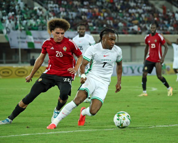 Imranmuhdz's tweet photo. Libya 0 - 3 Nigeria 

Ademola Lookman 34’ 58’ 85’ 😎 https://t.co/uz8T9B6tDq