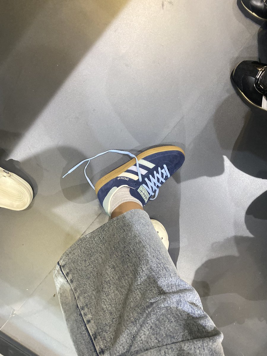 appkingofcobra's tweet photo. Adidas spezial blue 1,9 https://t.co/dPJjQY6J4Z
