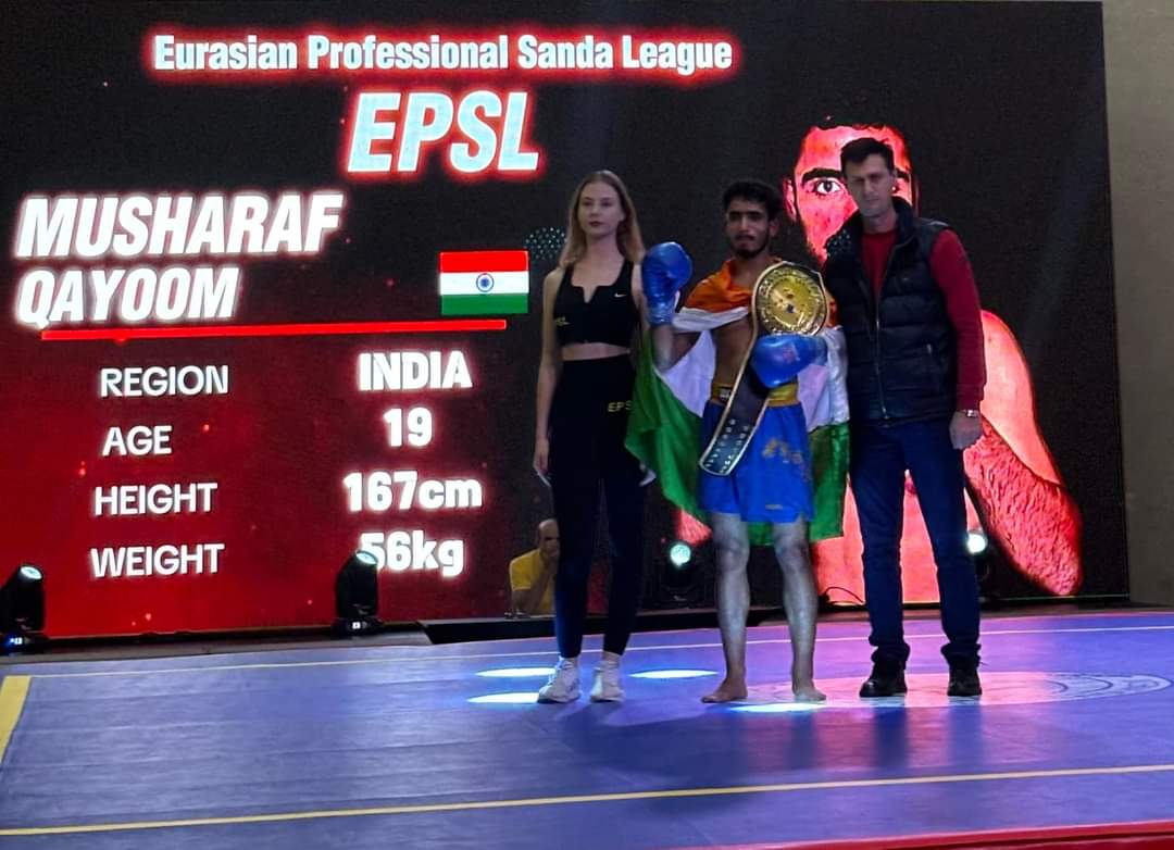 DCBaramulla's tweet photo. Musharaf Qayoom, returns home after winning Gold for India at Eurasian Sanda League! An inspiring moment for the youth of Baramulla &amp; J&amp;K. DC B'la @MingaSherpa extends heartfelt congratulations on his proud achievement! @IndiaSports
@OfficeOfLGJandK 
@diprjk 
@ddnewsSrinagar https://t.co/FA7EvdAllh