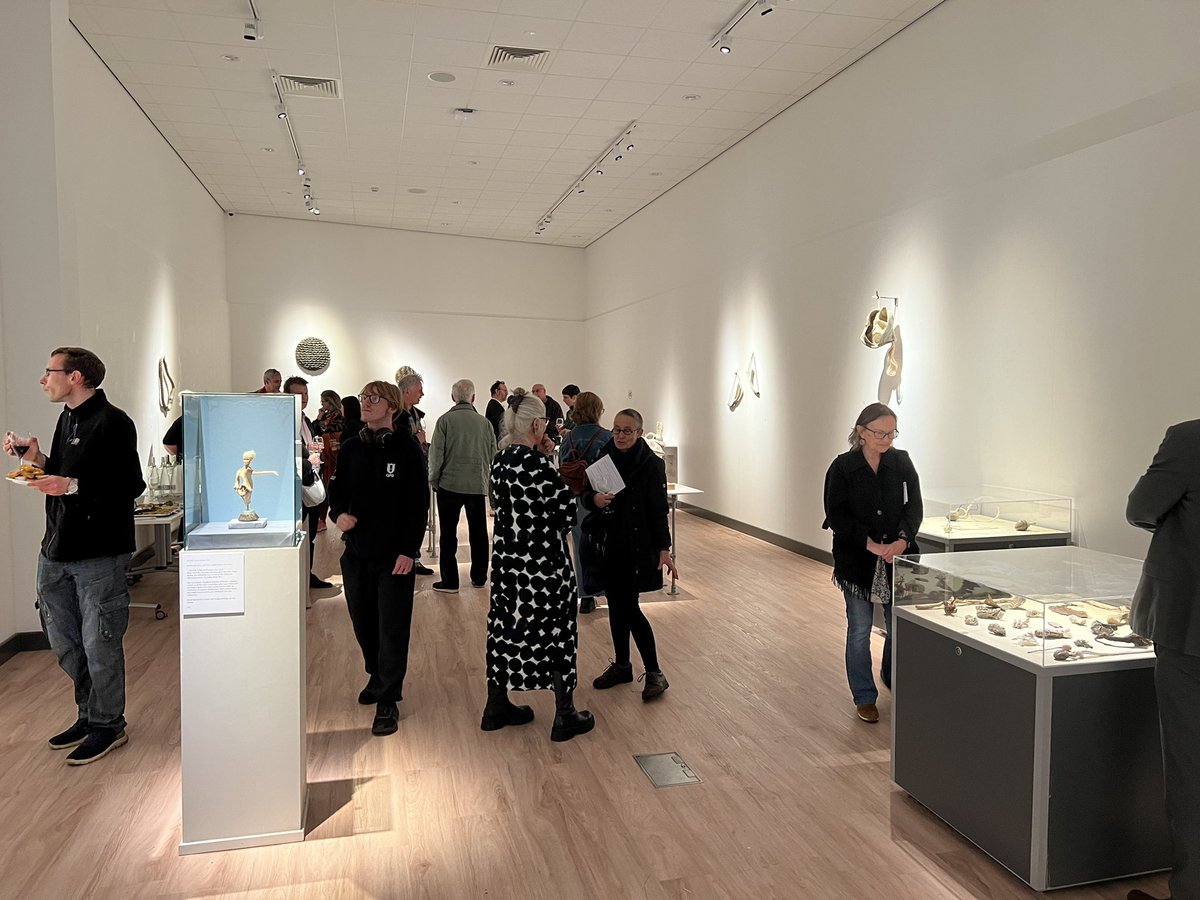emyr_wyn's tweet photo. Privileged to be at the opening of a wonderful, intriguing exhibition of Ceramic Sculpture by local artist Sarah Villeneau - @s_vills - at #Doncaster Art Gallery @DanumGLAM 
Definitely worth a visit! https://t.co/Yoe1F7clQ7