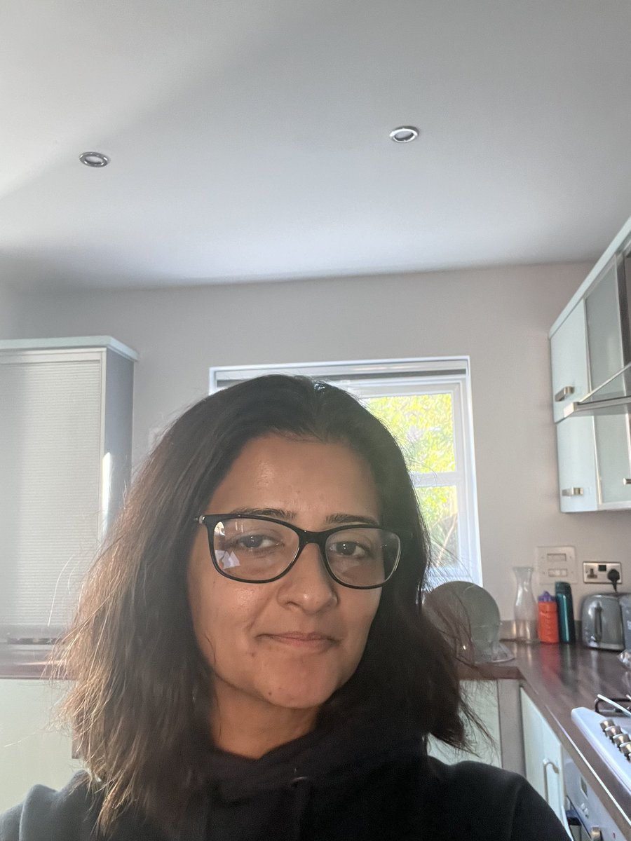 AmnahIqbal's tweet photo. Why oh why did I wait until today for school prep!🙈🤦🏽♀️😫
Cut off point is 3.30pm. Anything not done can wait!
#autumn2 #MentalHealthMatters #WorkLifeBalance https://t.co/O5bGXcEVGv