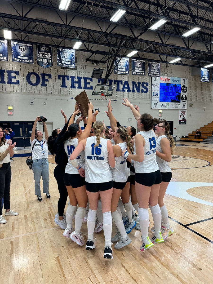 Proud of this group of woman!! Onward and upward we go!! They embrace the challenge everyday! #EmbraceTheChoice <a href="/PLS_activities/">PLS Titan Activities</a>