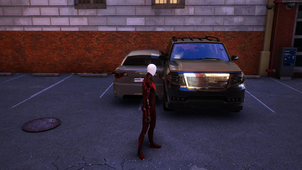 nelsonmaimail's tweet photo. @insomniacgames unfortunatey this seems to have messed up two of Miles' suits. While checking for more bugged suits my entire game froze and I had to close it from the ps5 menu. Also a lot of clipping cars and other glitching objects around the city https://t.co/4s5BK0afxD