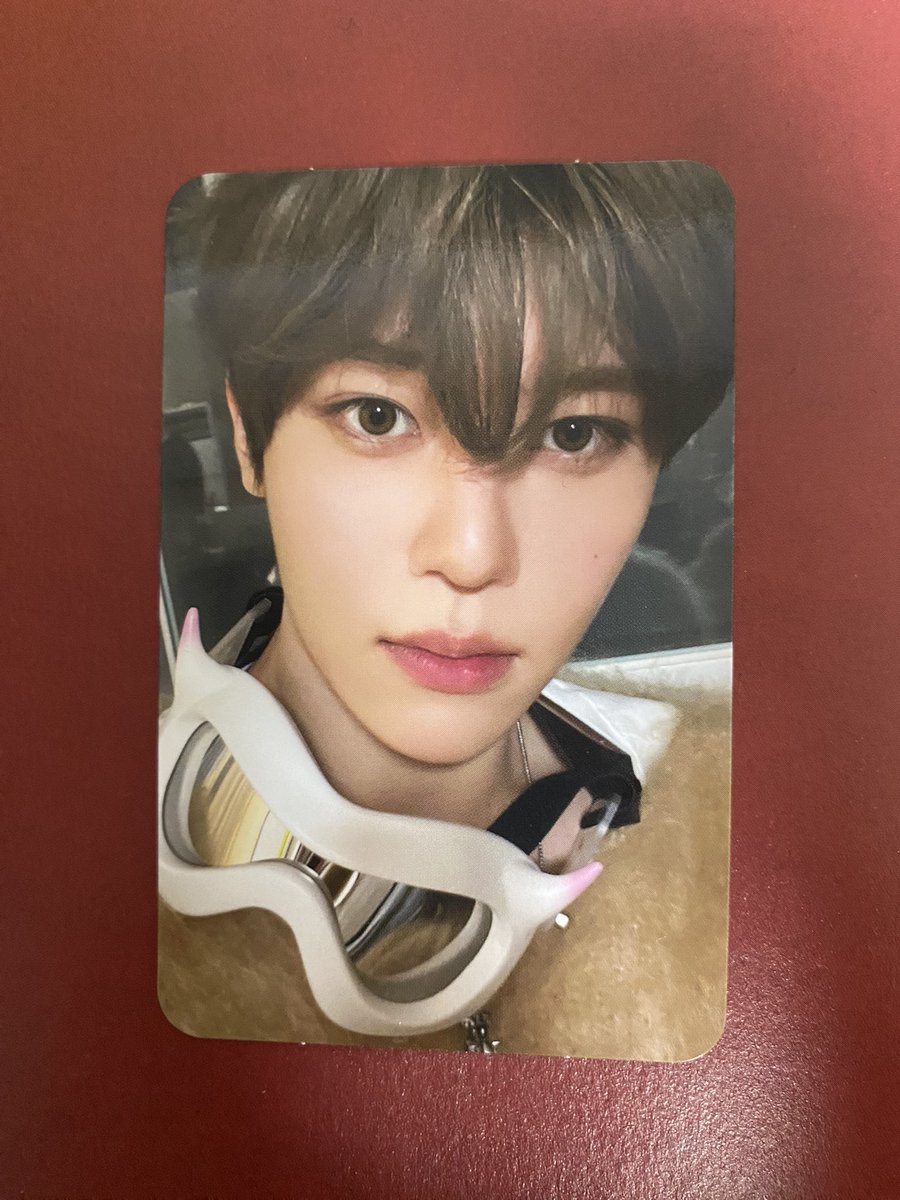 윤 tweet media