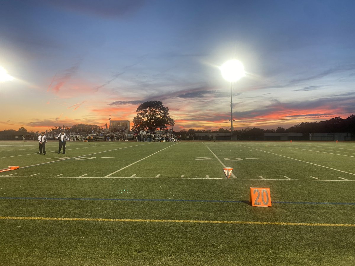 Plainview Old Bethpage Hawks Football tweet media