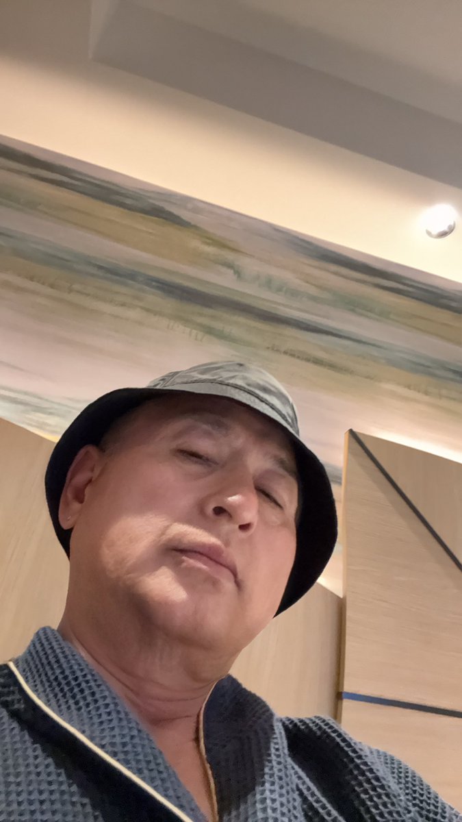 yoppy11yoppy's tweet photo. あはは🤣
100kgオーバー
こりゃちょっと太り過ぎだな😅
いわゆる、百貫デブだww https://t.co/e4iilH937g
