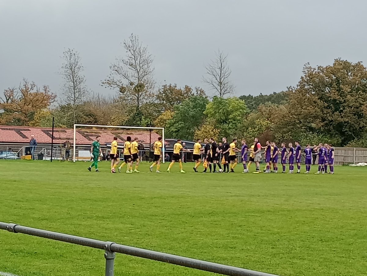 Fa Vase. Tadley Calleva v Ivybridge Town