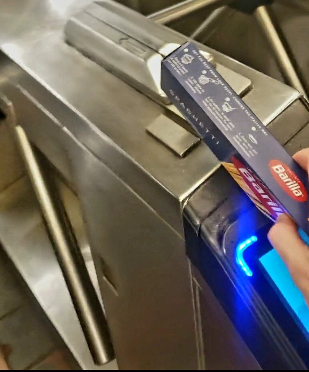 CubicTS's tweet image. Who said #pasta is just for eating? 🍝 Barilla pasta&apos;s newest function as an #OMNY transit ticket powered by Cubic 😎. This isn&apos;t an April Fool&apos;s joke. When #CreativityMeetsTechnology, innovation is taking a tasty twist! P.C. Owner @barillagroup #NewYork hubs.ly/Q02VWPHm0