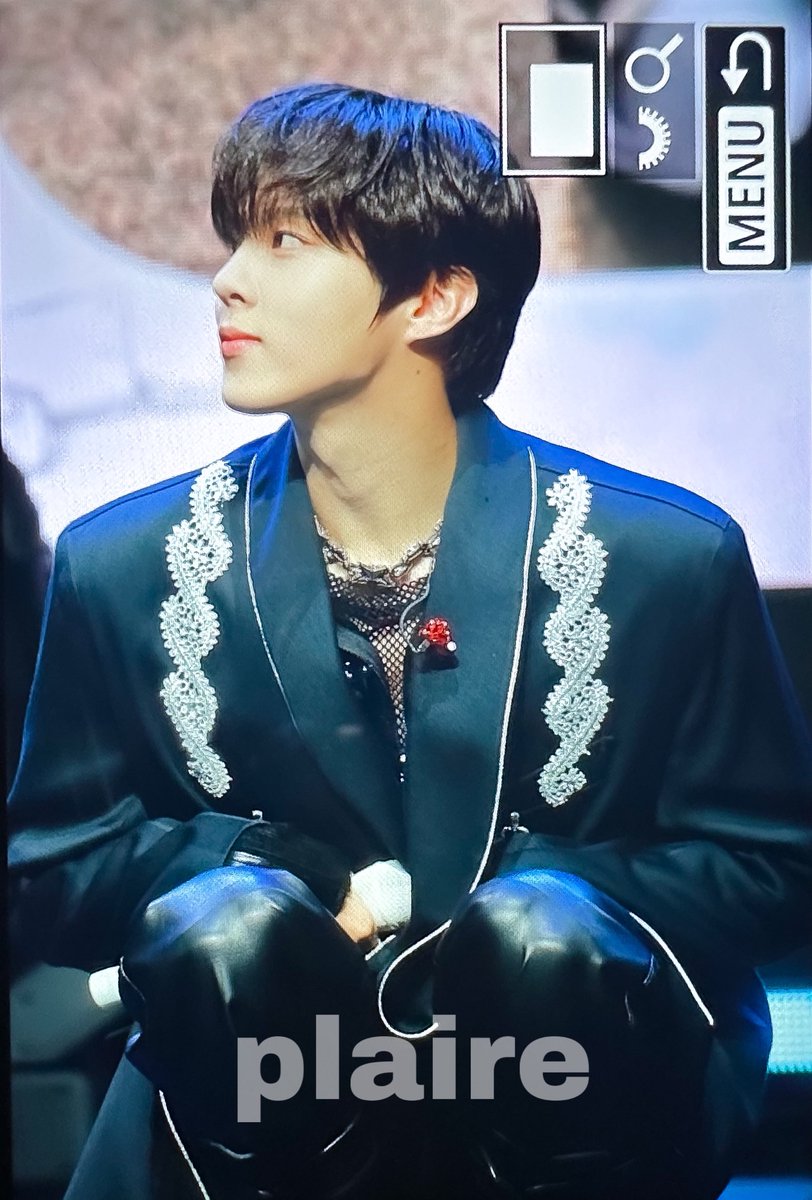 241026

#김우석 #KIMWOOSEOK