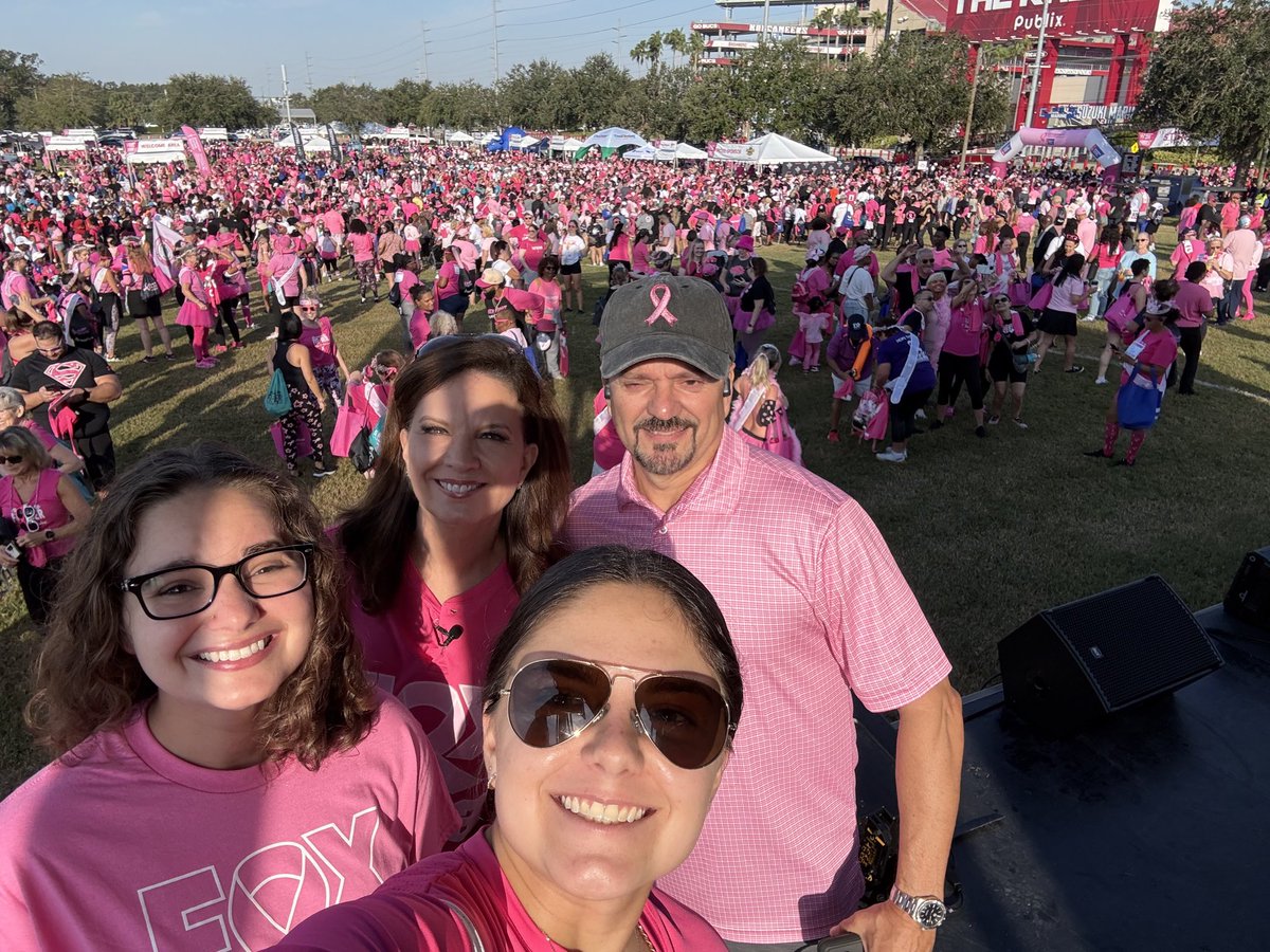 Great crowd this morning ⁦<a href="/RJStadium/">RaymondJames Stadium</a>⁩ for ⁦<a href="/TampaStrides/">Tampa Strides</a>⁩.  Thanks to my family and my ⁦<a href="/FOX13News/">FOX 13 Tampa Bay</a>⁩ family for supporting ⁦<a href="/ACSTampa/">American Cancer Society Tampa Bay</a>⁩ ⁦<a href="/KaileyTracy/">Kailey Tracy Fox 13</a>⁩ ⁦<a href="/TayVictoria8/">Tampa Bay Tay</a>⁩ ⁦<a href="/ariel_plasencia/">Ariel Plasencia</a>⁩ ⁦<a href="/kyliejonesontv/">Kylie Jones Fox 13</a>⁩ ⁦<a href="/JACKIE_FIG_/">Jackie Fig</a>⁩
