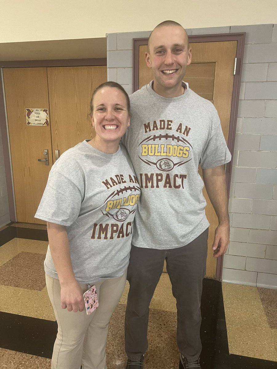 What a busy/celebratory week at BSMS…student recognition at the Board meeting, students using their FCS skills to repair Lincoln’s toys, teacher recognition, and lastly, our Student Council Halloween dance!  ♥️💛♥️💛 #BSMSrocks