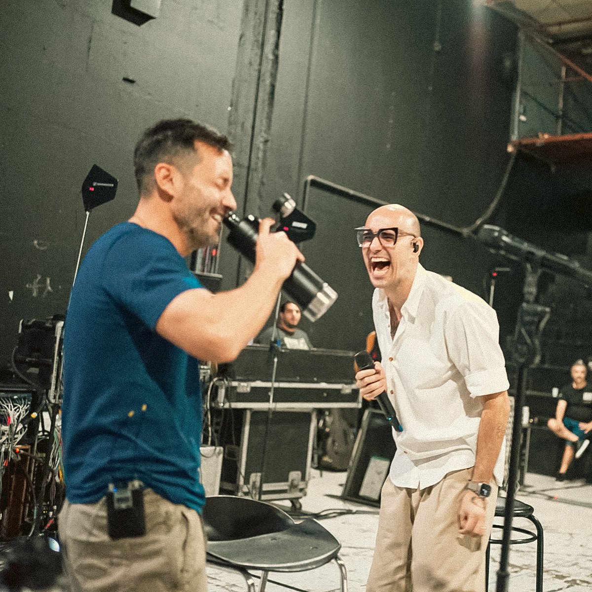 universodeabel's tweet photo. Ellos ya están ensayando y poniendo todo a punto para las 30 fechas en el Luna Park en Noviembre y Diciembre @AbelPintos y @LucianoPereyra 

@abelpintosart @plandivinogroup @LujanProd https://t.co/VGApeZc0gm