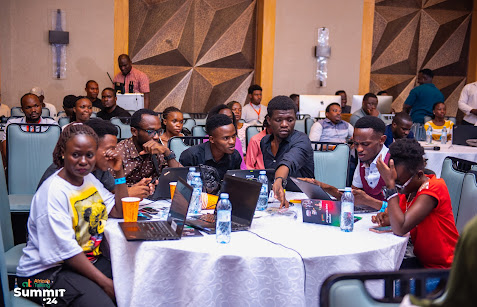 EngWilliam11's tweet photo. When u hv to agree to one.
#ATSummit24
#WeLoveNerds
#BuildWithAT https://t.co/doPX2BtLHx
