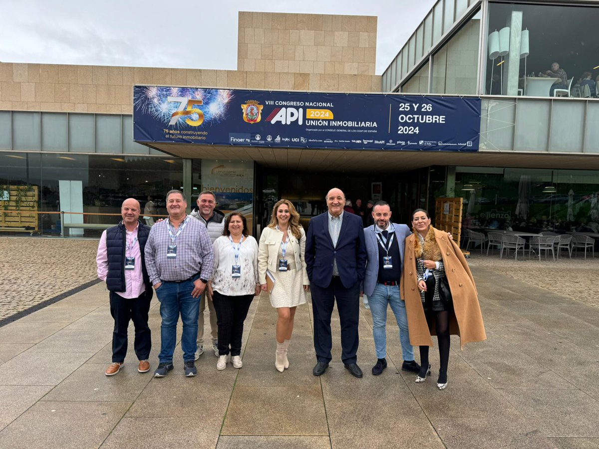 CoapiAb's tweet image. Una representación de colegiados del Colegio de Albacete han asistido al Congreso Nacional API, organizado por el @consejoCOAPI 
Dos jornadas muy interesantes, formativas y de convivencia profesional.
Nos vemos en la próxima.
#Formación 
#YOsoyAPI