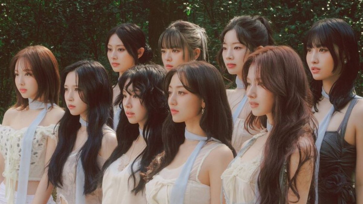 IsaqueAndr5385's tweet photo. Guys, what's happening with K-pop this year? 

Hybe Talking bad about Blackpink and Twice 

Stone music e Yuehua They confirmed that there will be no more Everglow comeback this year  #hybe #BLACKPINK #TWICE #EVERGLOW #stonemusic #Yuehua https://t.co/4pqU7He1se
