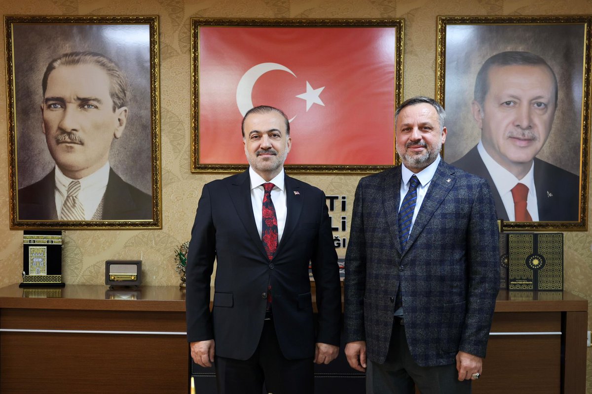 AK Kadın İzmit (@akkadinizmit41) on Twitter photo 9 Kasım’da gerçekleşecek İzmit İlçe Kongremizde Genel Merkez ve teşkilatımızla yapılan istişareler sonucu adayımız mevcut İlçe Başkanımız <a href="/HDokuzlar/">Halil Güngör Dokuzlar</a>’ın olacağı İl Başkanımız Dr. <a href="/SahinTalus/">Dr.Şahin Talus</a> tarafından açıklanmıştır.
Partimiz için hayırlı olsun. 9 Kasım’da gerçekleşecek İzmit İlçe Kongremizde Genel Merkez ve teşkilatımızla yapılan istişareler sonucu adayımız mevcut İlçe Başkanımız <a href="/HDokuzlar/">Halil Güngör Dokuzlar</a>’ın olacağı İl Başkanımız Dr. <a href="/SahinTalus/">Dr.Şahin Talus</a> tarafından açıklanmıştır.
Partimiz için hayırlı olsun.