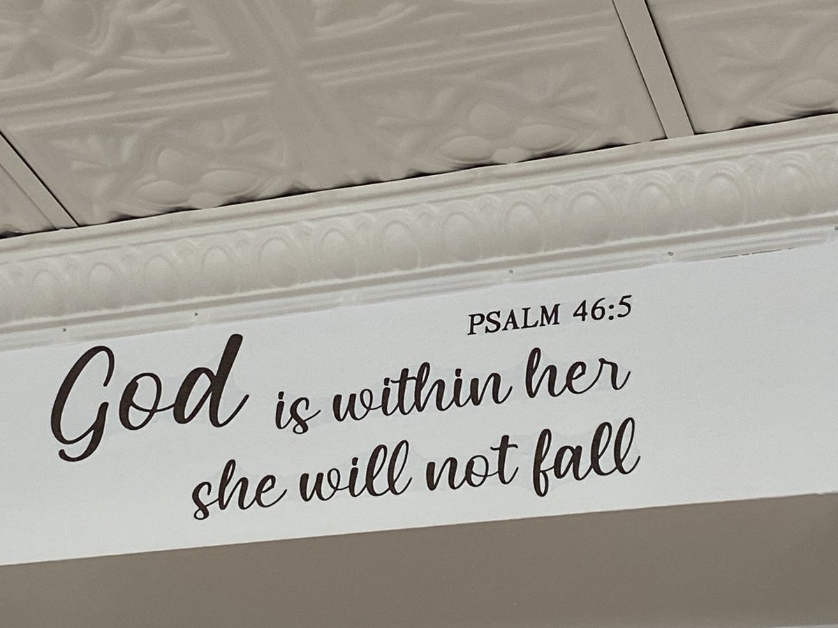 Galliele2000's tweet photo. I have been recently looking back at my Twitter feed, and I miss being on here and sharing my thoughts. I will be posting more on here and sending some love and encouragement.  I saw this on the wall while getting my nails done. God is not done with me. #2025 https://t.co/BcYVo8OZUe