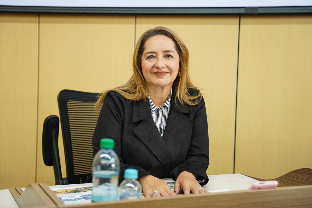 Isabelhortua_'s tweet photo. Ya estamos listos en nuestra audiencia pública para escuchar a los aspirantes a ser el nuevo alcalde o alcaldesa de nuestra localidad.

Gracias a la JAL y a la comunidad que poco a poco va llegando para acompañar este proceso.

Buena suerte a los candidatos y candidatas. 💛❤️ https://t.co/wHYPxQWfiC