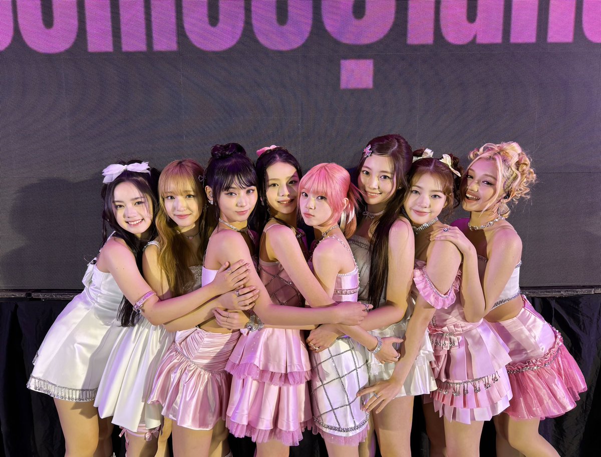 UNIS_offcl's tweet photo. [📸]

#241026

✔ 1st Philippine Fancon UNIS in CURIOUSland CEBU 완료🌟

엡떠(EverAfter)는 사랑��야🖤
✨UNIS(유니스) X EverAfter FOREVER✨

#UNIS #유니스
#UNI_Story https://t.co/NpoADNalFg
