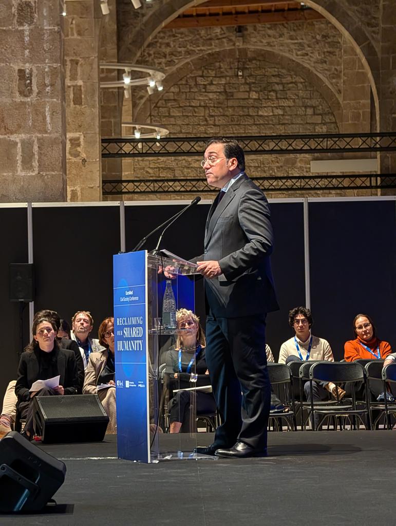 <a href="/IEMed_/">IEMed</a> El discurso de odio, la desinformación y la islamofobia son armas que pueden avivar los conflictos, segun palabras de José Manuel Albares, ministro de Exteriores, en #Euromed2024 en BCN. Basta de doble rasero: la solución pasa por los dos estados. #SharedHumanity