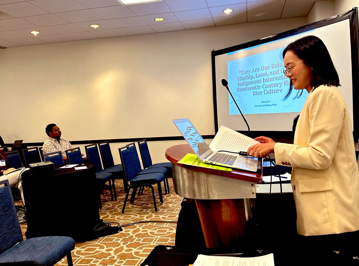 Yutong Zhan brings us home as she centers Chinese and Indigenous relationships that built the rice industry in Hawaii against the backdrop of settler colonial ambitions throughout the 19th century <a href="/WhaHistory/">Western History Association</a> #WHA2024 Benton B