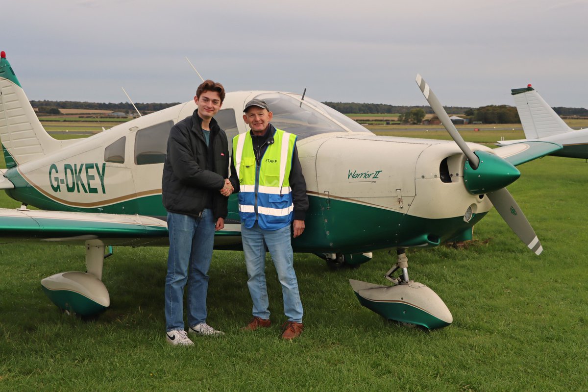 Congratulations to Member and 2023 Scholar Finn Sprakes on achieving his LAPL last week!👏✈️ Finn was awarded a 2023 Swire 12-hour Scholarship. 

#aviation #aerospace #space #pilot #scholar #flying #congratulations #lapl