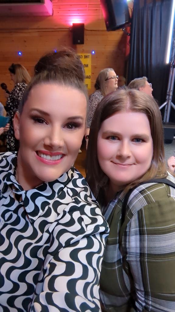 Mel_Jayne1207's tweet image. @SamBaileyREAL and the amazing Marc Bolton #ibstockcentral #ibstock #sambailey #marcbolton what a fabulous night last night. Always enjoy coming and watching you belt out songs. Always seems to amaze me Always support you in whatever you do ❤️never get tired of listening to you❤️
