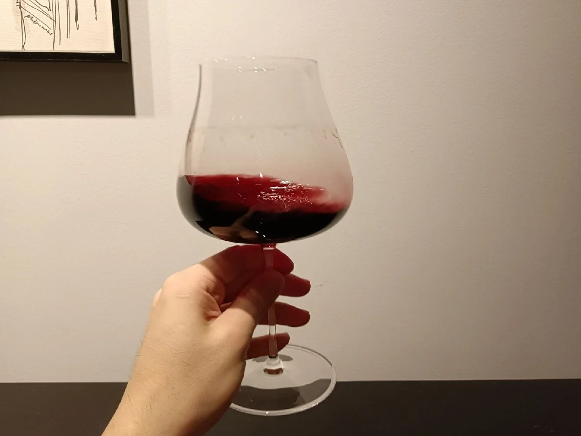 HannahyLee's tweet photo. Penfolds 407 presents rich black fruit flavors such as black berries and black cherries, along with slight spices and oak flavors. This wine tends to have good acidity and tannin structure, making it balanced and persistent on the palate. https://t.co/TlMYzR7jEc