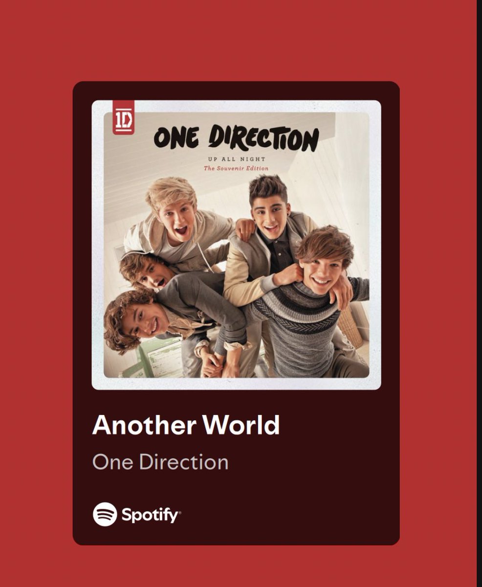 Tomlinbucks's tweet image. me in public :                        my headphones :