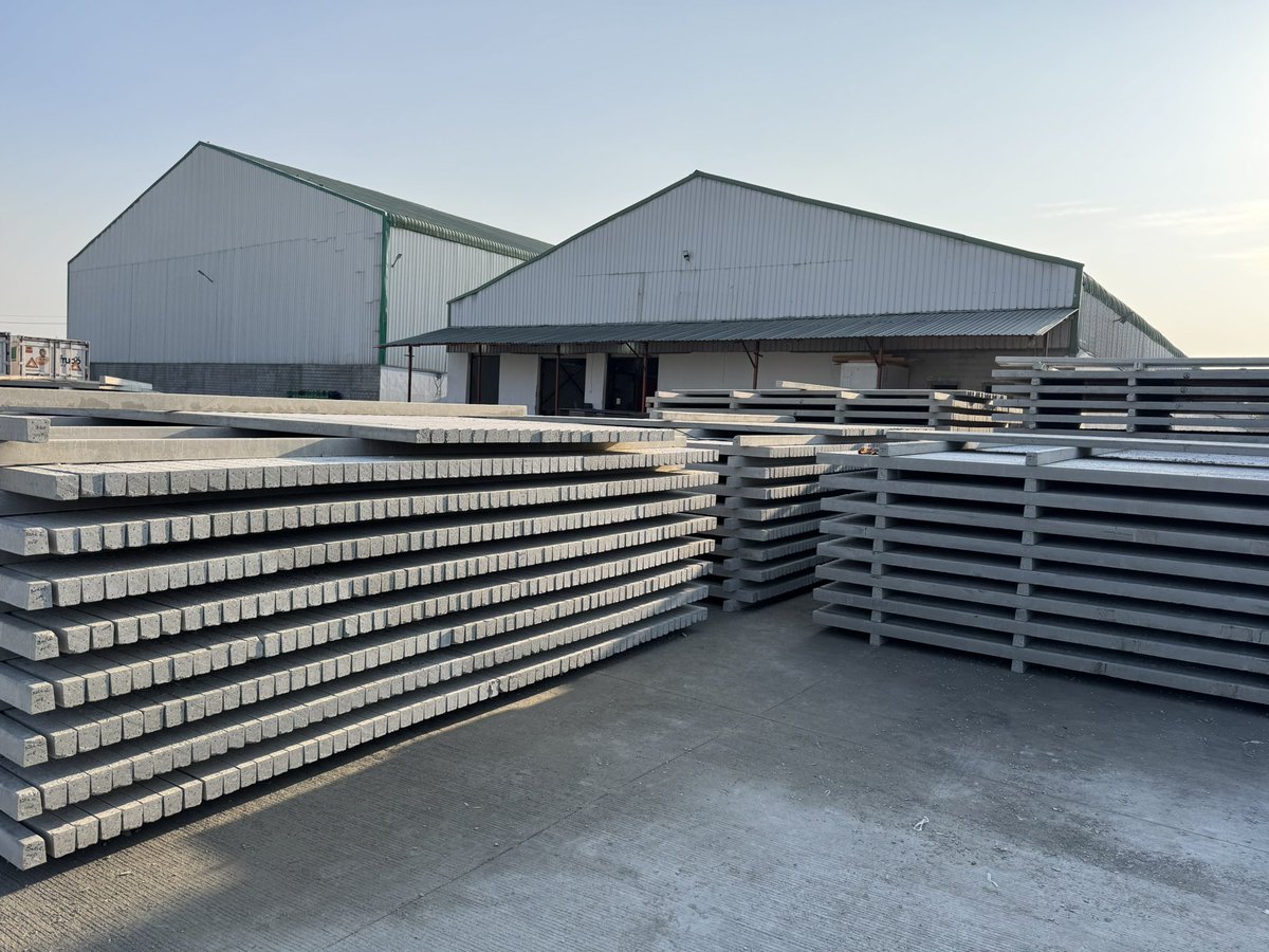 fruitmasteragro's tweet photo. Now build your orchards with most modern High Tensile Pre-Stressed Concrete poles. Making Orchards which last. #YourOrchardOurCommitment https://t.co/ojzS1JISEp