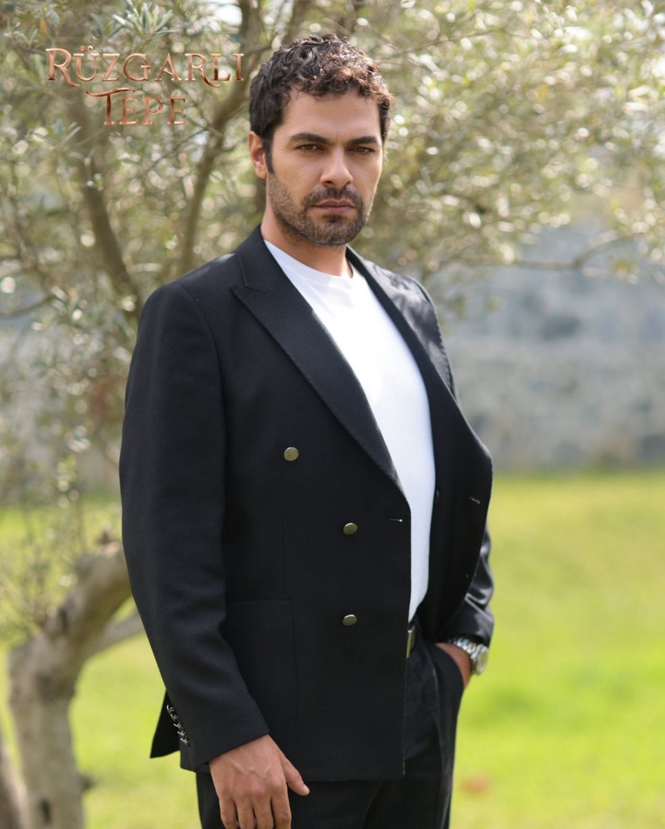 Halil Fırat 🔥

#RüzgarlıTepe #ZeyHal
#HalilFırat