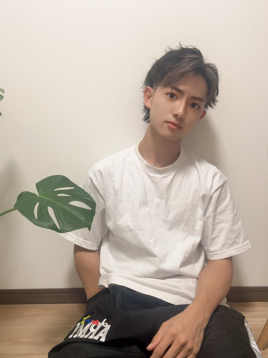 mahiro___2000's tweet photo. ナイロンパンツ楽だよね
#ナイロンパンツ #Ipfu
#自撮り界限さんと繋がりたい
#雰囲気1mmでもいいと思ったらいいね
#いいね返し #フォロー返し
#fypp https://t.co/gySrcTMeJG